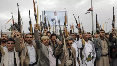 اليمن.. "أنصـ.ار الله الأوفياء" تطلق سراح أحد أتباعها بالقوة؛ بعد ان اعتقلته قوة حكومية