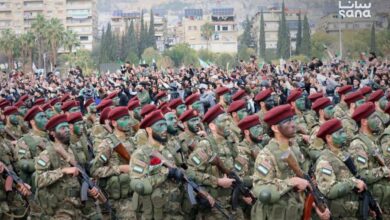 عروض عسكرية في سوريا في الذكرى الأولى لرحيل حكومة الأسد