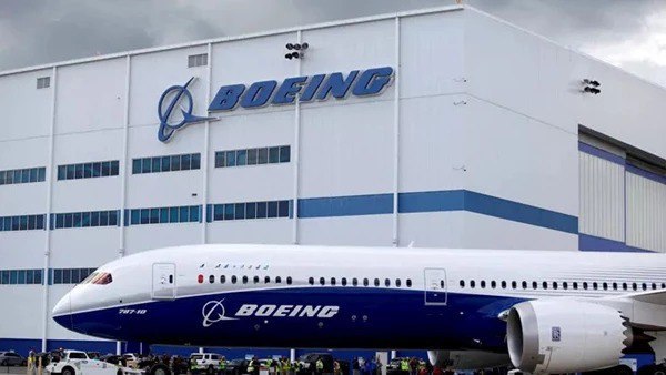 الولايات المتحدة تشتري أسطول طائرات لترحيل المهاجرين ضمن سياسة ترامب للهجرة 1 الولايات المتحدة تشتري أسطول طائرات لترحيل المهاجرين ضمن سياسة ترامب للهجرة