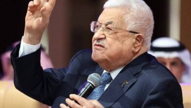 الرئيس الفلسطيني محمود عباس: "خيارنا الاستراتيجي هو المفاوضات والسلام على أساس حل الدولتين" 3 الرئيس الفلسطيني محمود عباس: "خيارنا الاستراتيجي هو المفاوضات والسلام على أساس حل الدولتين"