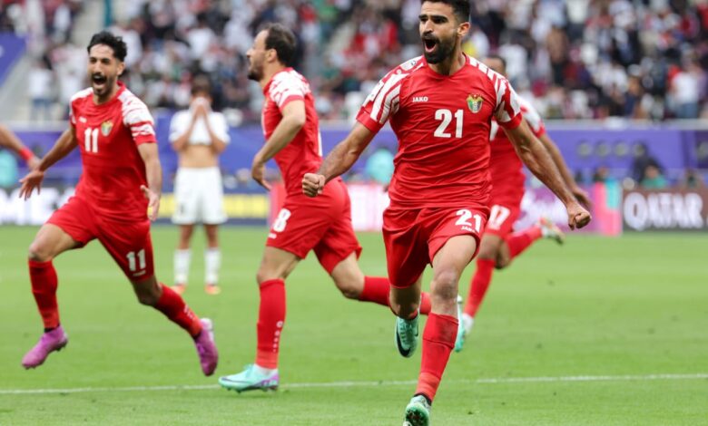 الأردن يتأهل إلى نصف نهائي كأس العرب 2025 بعد الفوز على العراق 1 الأردن يتأهل إلى نصف نهائي كأس العرب 2025 بعد الفوز على العراق