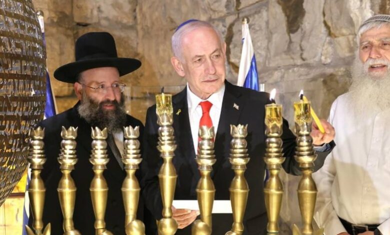 نتنياهو: “إسرائيل تصنع اليوم المعجزات نفسها التي صنعها المكابيون قبل 2200 عام 1 نتنياهو: “إسرائيل تصنع اليوم المعجزات نفسها التي صنعها المكابيون قبل 2200 عام