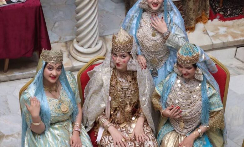 اليونسكو تقر بأسبقية تسجيل "قفطان كمكون" تراثا جزائري أصيل 1 اليونسكو تقر بأسبقية تسجيل "قفطان كمكون" تراثا جزائري أصيل