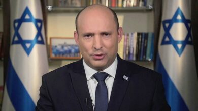 قراصنة إيرانيون يعلنون اختراق هاتف رئيس الوزراء الإسرائيلي السابق نفتالي بينيت 4 قراصنة إيرانيون يعلنون اختراق هاتف رئيس الوزراء الإسرائيلي السابق نفتالي بينيت