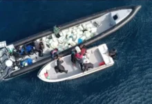 محكمة إسبانية تُدين تاجر مخدرات مغربي بالسجن 3 سنوات بعد صدم زورق للحرس المدني