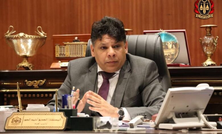 النائب العام الليبي: حبس موظف في مكتب السجل المدني بصرمان، بتهمة تسهيل حصول 63 شخصاً أجنبياً على أرقام وطنية عن طريق تزوير قيود عائليه