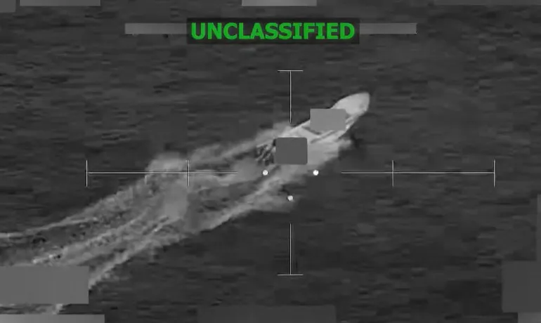 مقـ. ـتل شخص في ضربة أميركية على سفينة بالمحيط الهادي وسط تصعيد مع فنزويلا