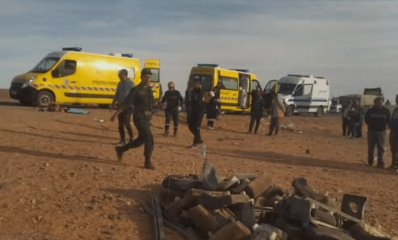 الجزائر: 12 قتيلاً و23 جريحًا في حادث مرور مروع ببني عباس 1 الجزائر: 12 قتيلاً و23 جريحًا في حادث مرور مروع ببني عباس