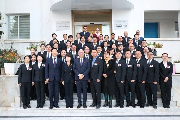 بعثة طبية صينية تُنهِي مهمتها في تونس وتباشر أخرى جديدة