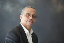 الروائي الجزائري ياسمينة خضرا يهنئ المغرب بتتويجه بكأس العرب ويشيد بأداء منتخب السكتيوي