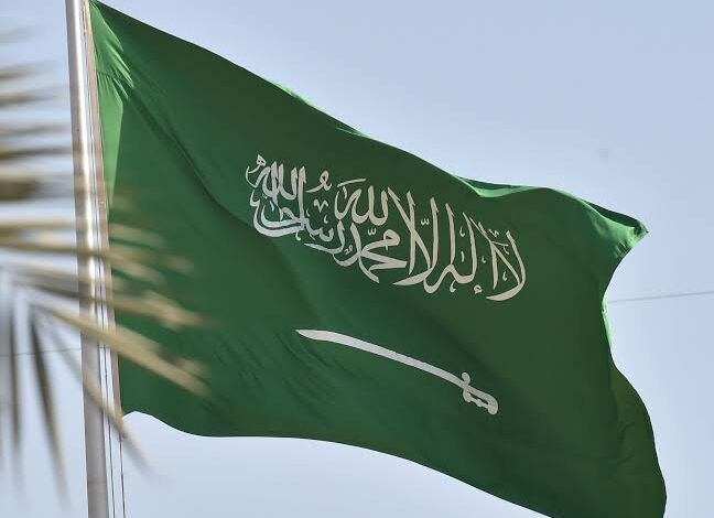 السعودية تنفذ حكم الإعـ. ـدام تعزيراً بحق مهرب مخدرات أجنبي بالمنطقة الشرقية 1 السعودية تنفذ حكم الإعـ. ـدام تعزيراً بحق مهرب مخدرات أجنبي بالمنطقة الشرقية