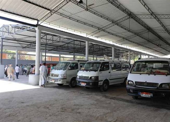 مصر :البحيرة تلغي قرار منع جلوس السيدات بجانب سائقي سيارات النقل