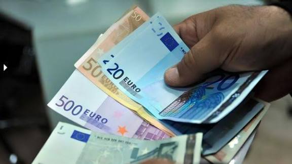 تحويلات مغاربة الخارج تتجاوز 111,5 مليار درهم إلى متم نونبر