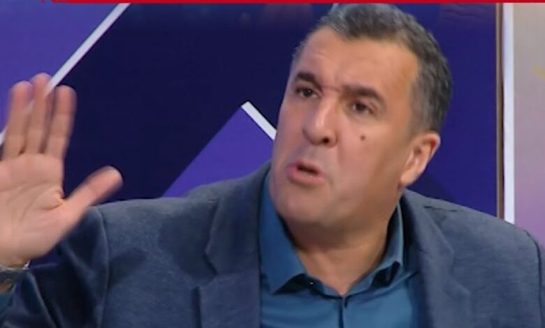 الاعلامى الجزائري مصطفى معزوزي: فرحات مهني "خائن" ولا يمثل إلا نفسه.. وكل منطقة القبائل بريئة من هكذا خونة 1 الاعلامى الجزائري مصطفى معزوزي: فرحات مهني "خائن" ولا يمثل إلا نفسه.. وكل منطقة القبائل بريئة من هكذا خونة