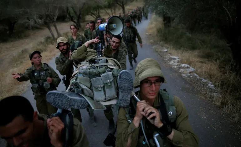 اشتباكات في رفح.. إصابة 4 جنود إسرائيليين ومسؤولون عن مقاومين من نفق