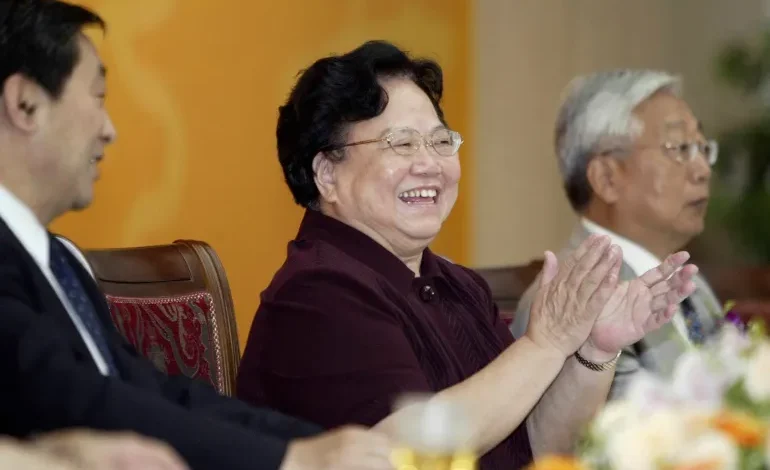 وفاة رئيسة لجنة تنظيم الأسرة الصينية تثير جدلاً واسعاً