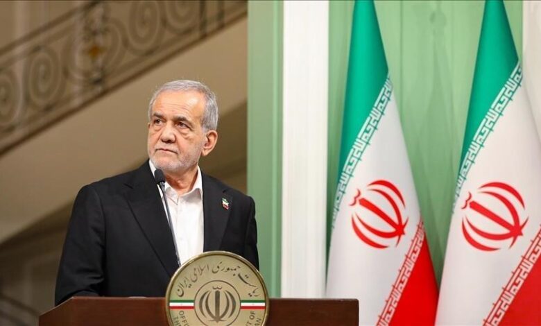 الرئيس الإيراني: إيران تواجه حربًا شاملة تقودها واشنطن وأوروبا وإسرائيل