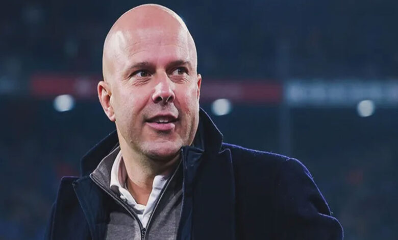 المدرب الهولندي يثني على نجم مصر بعد فوز ليفربول 1 المدرب الهولندي يثني على نجم مصر بعد فوز ليفربول