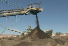 تونس.. سائقو شاحنات نقل الفسفاط يطالبون بالإدماج في الشركة