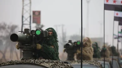 اشتباكات وقصف متبادل بين الجيش السوري و«قسد» في أحياء حلب وتعليق الرحلات الجوية 4 اشتباكات وقصف متبادل بين الجيش السوري و«قسد» في أحياء حلب وتعليق الرحلات الجوية