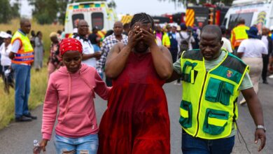 مصـ.رع 13 طـ.فلاً في تصادم شاحنة مع حافلة مدرسية بجنوب أفريقيا