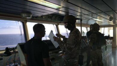 البحرية الفرنسية تحتجز ناقلة نفط روسية في البحر المتوسط بتهمة تجنب العقوبات