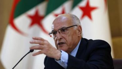 وزير الخارجية الجزائري: الجزائر وتونس ومصر الأكثر تضرراً من أزمة ليبيا والأكثر حرصاً على إنهائها 2 وزير الخارجية الجزائري: الجزائر وتونس ومصر الأكثر تضرراً من أزمة ليبيا والأكثر حرصاً على إنهائها