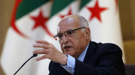 وزير الخارجية الجزائري: الجزائر وتونس ومصر الأكثر تضرراً من أزمة ليبيا والأكثر حرصاً على إنهائها