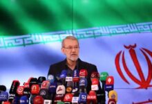 علي لاريجاني، يعلن إدراج بلاده جيوش دول الاتحاد الأوروبي بالقائمة السوداء، ردًّا على قرار الاتحاد تصنيف الحرس الثوري تنظيمًا إرهـ ـابيًّا