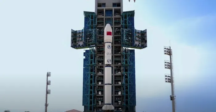 الصين والجزائر تطلقان قمراً صناعياً جديداً للاستشعار عن بُعد