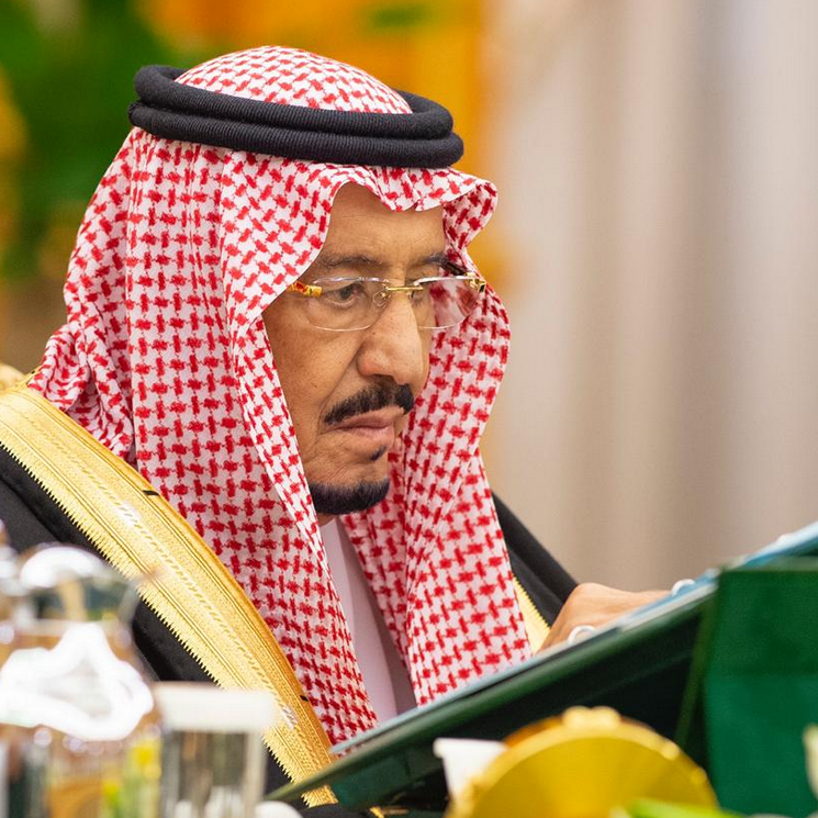 أبرز ما جاء في أول اجتماع لملك السعودية مع مجلس الوزراء بعد أيام من مغادرته المستشفى