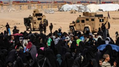 الجيش السوري ينتشر في مخيم الهول بعد انسحاب قسد والأمم المتحدة تحذر من الوضع الأمني 3 الجيش السوري ينتشر في مخيم الهول بعد انسحاب قسد والأمم المتحدة تحذر من الوضع الأمني