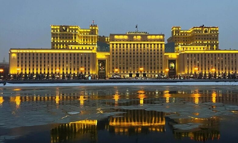 الدفاع الروسية تسلم الجانب الأمريكي بيانات المسيرات الأوكرانية التي هاجمت مقر إقامة بوتين