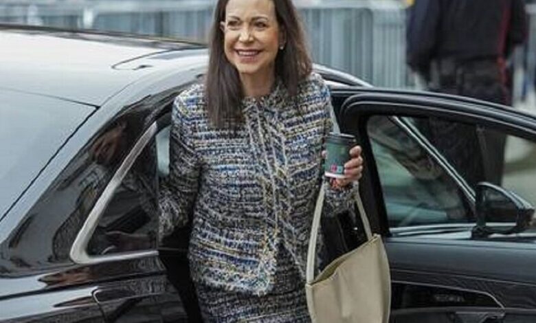 زعيمة المعارضة الفنزويلية: ترامب "استحق" جائزة نوبل للسلام بهجومه على فنزويلا