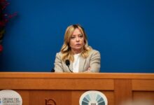 رئيسة وزراء إيطاليا تدعو الاتحاد الأوروبي لفتح مفاوضات مع روسيا