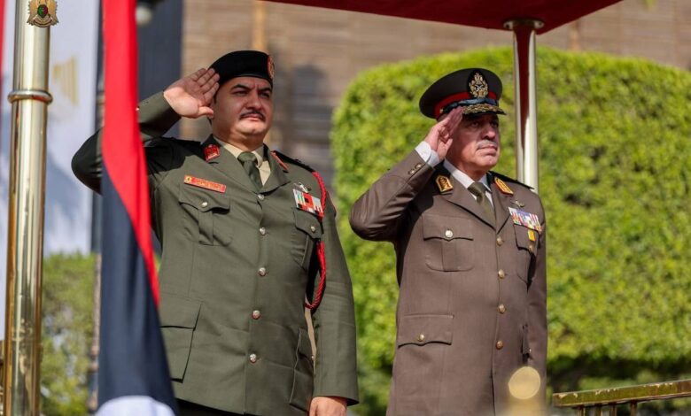 صدام حفتر يصل القاهرة لبحث تعزيز التعاون العسكري الليبي-المصري