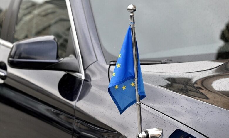 خلافات داخل الاتحاد الأوروبي حول شراء الأسلحة لأوكرانيا ضمن حزمة 90 مليار يورو