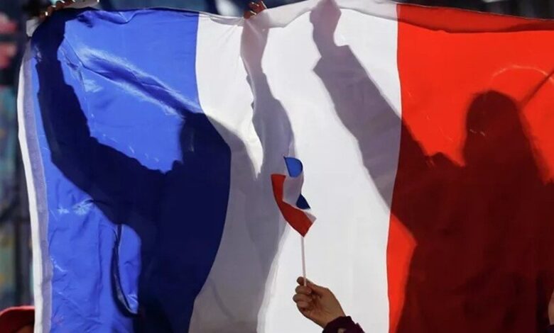 الأزمة السياسية الفرنسية تتصاعد بسبب اتفاقية "ميركوسور"