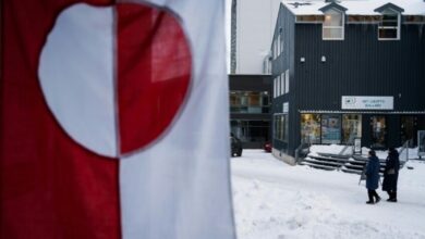 بعثة عسكرية أوروبية تصل غرينلاند وسط خلاف أمريكي-دنماركي حول مستقبل الجزيرة