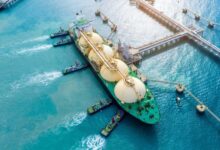 فنزويلا توقّع أول عقد في تاريخها لتصدير الغاز المسال