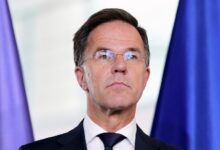 نائبة أوروبية تسخر من روته وتشبّهه بـ"موظف في ماكدونالدز" أمام ترامب