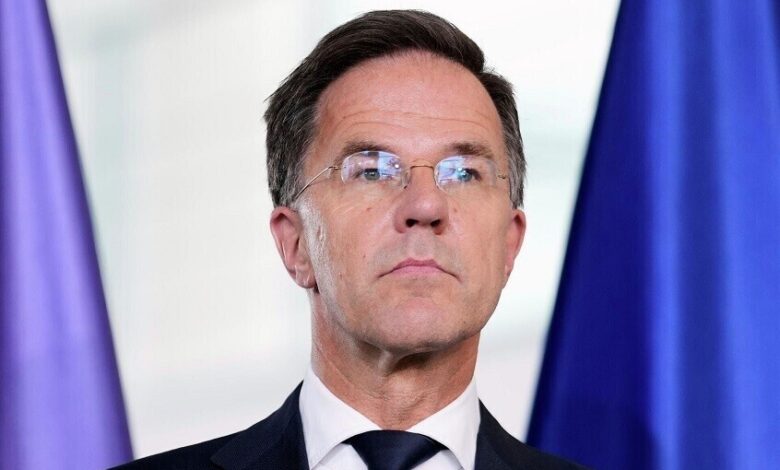 نائبة أوروبية تسخر من روته وتشبّهه بـ"موظف في ماكدونالدز" أمام ترامب