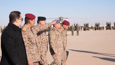 السوداني يتفقد قاعدة عين الأسد ويطّلع على جهوزية القوات عند الحدود مع سوريا