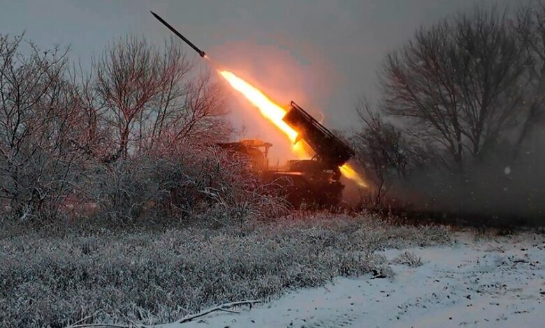 الدفاع الروسية: 5 ضربات جماعية على مواقع عسكرية وصناعية أوكرانية خلال أسبوع