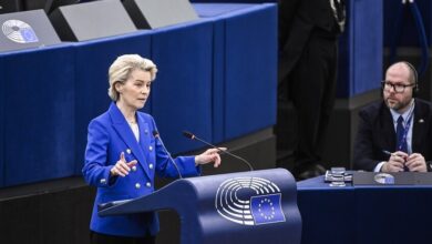 حزب الشعب الأوروبي يعاقب نوابًا لعدم دعم فون دير لاين في تصويت حجب الثقة