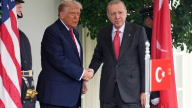 أردوغان يؤكد لترامب ضرورة التنفيذ الكامل لاتفاق وقف إطلاق النار والاندماج في سوريا