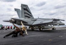 الجيش الأمريكي يطلق مقاتلة في بحر العرب وسط تصعيد مع إيران