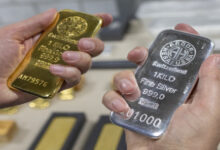 أسعار الذهب والفضة تنهار في موجة هبوط حادة بالأسواق العالمية