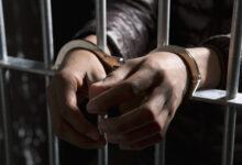 لبنان يعلن تسليم 300 سجين سوري إلى دمشق ضمن اتفاقية رسمية