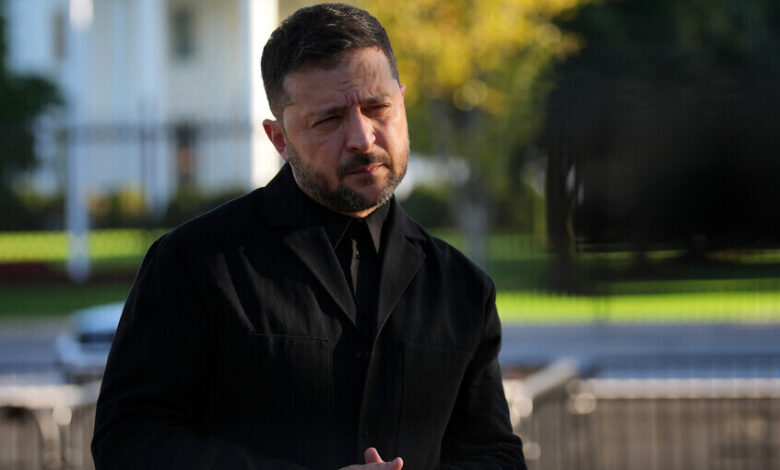 نواب روس يتهمون زيلينسكي بإطالة الصراع الأوكراني وخداع واشنطن